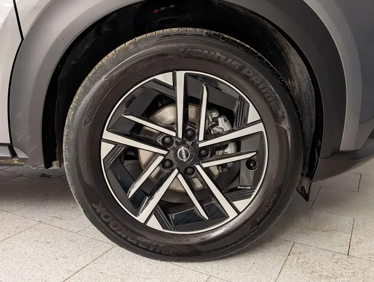 Usata Nissan Juke N-Connecta 114 CV (83 kW) 2025 Grigio SUV