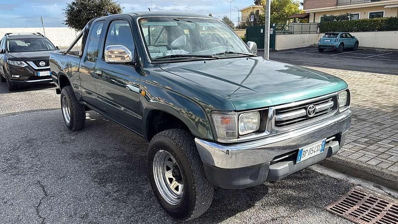 Usata Toyota HiLux 90 CV (66 kW) 1998 Verde Pick-up