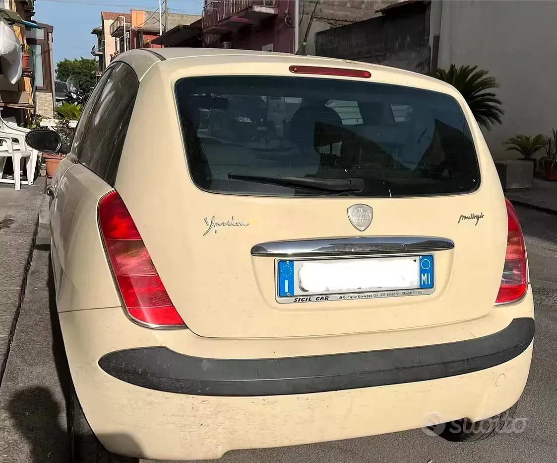 Usata Lancia Ypsilon 75 CV (55 kW) 2004 Utilitaria