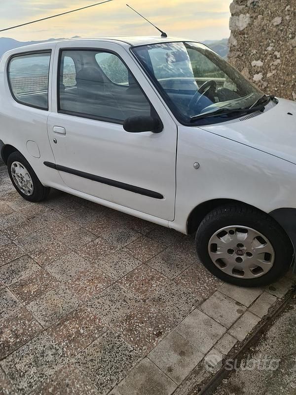 Usata Fiat 600 2005 Bianco Berlina