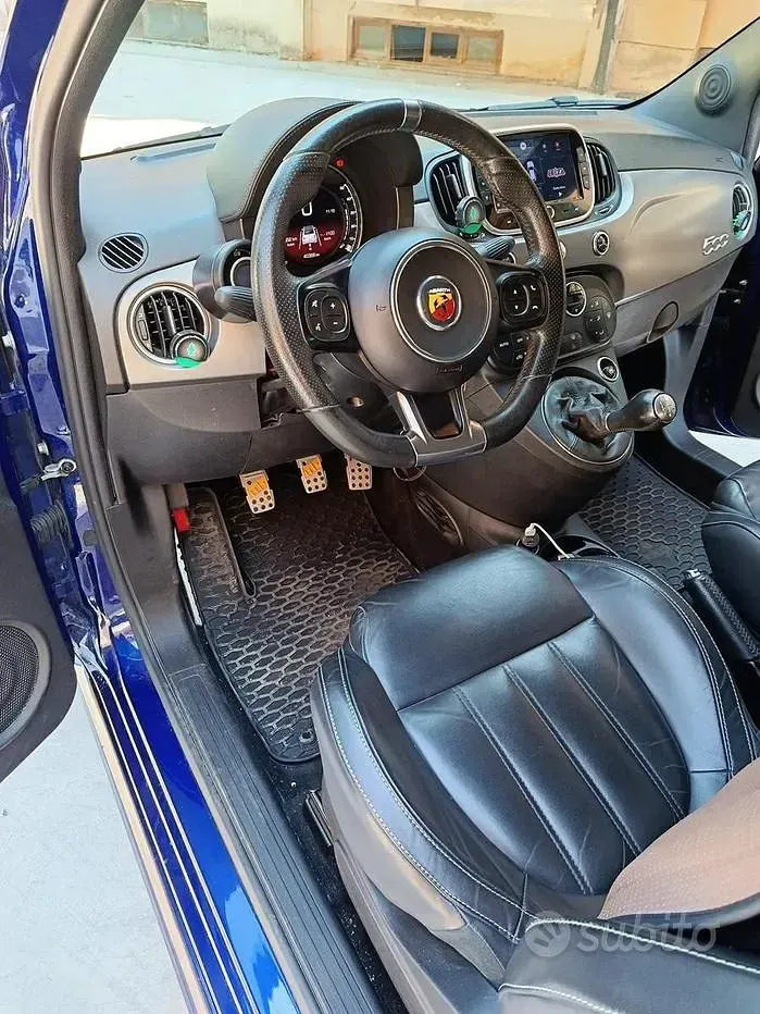Usata Abarth 595 165 CV (121 kW) 2017 Bluazzurro Cabrio
