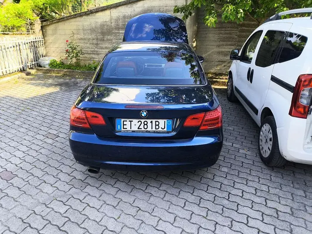 Usata BMW 320 Cabriolet 184 CV (135 kW) 2013 Bluazzurro Cabrio