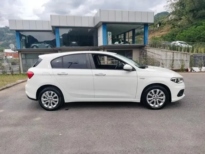 Usata Fiat Tipo Easy 95 CV (69 kW) 2017 Bianco Berlina