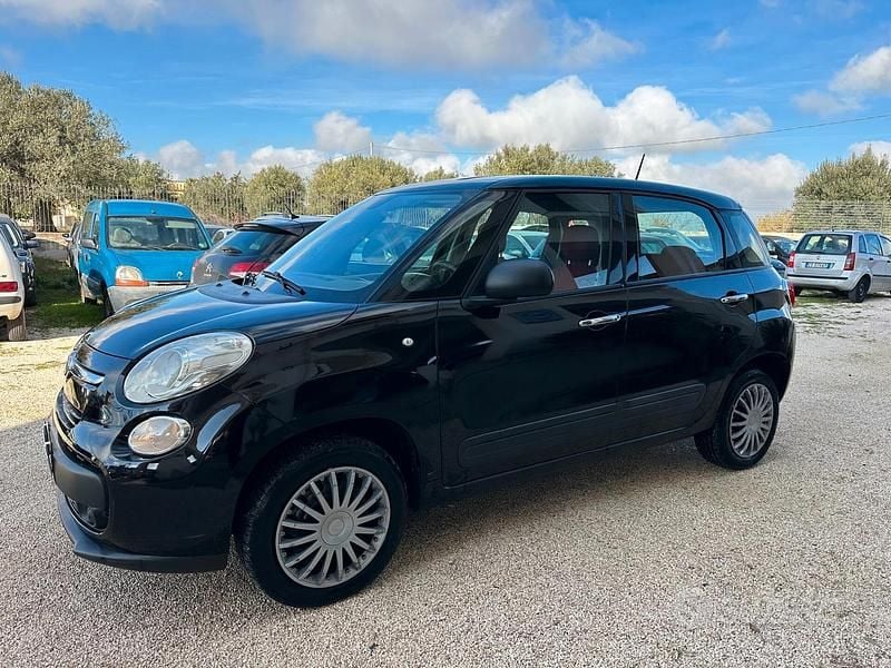Usata Fiat 500L Lounge 80 CV (58 kW) 2015 Nero Monovolume