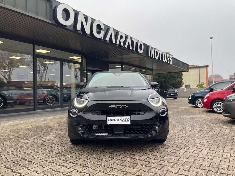 Usata Fiat 600 La Prima 101 CV (74 kW) 2025 Nero SUV