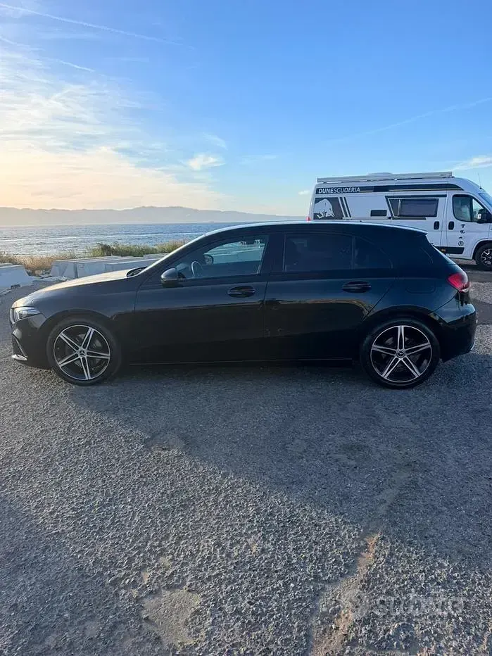 Usata Mercedes A200 Night 150 CV (110 kW) 2021 Nero Berlina