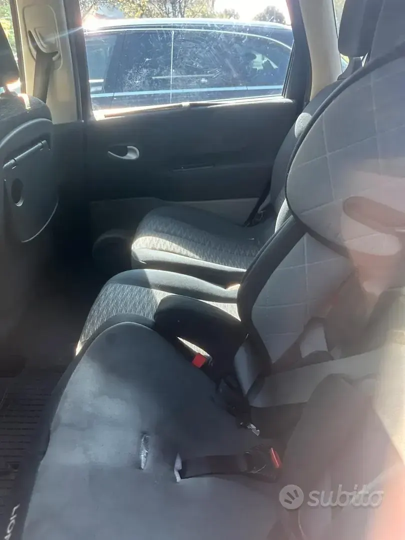 Usata Renault Scenic E-Tech 106 CV (77 kW) 2008 Monovolume