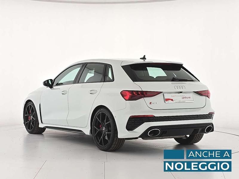 Usata Audi RS3 400 CV (294 kW) 2023 Bianco ghiacciaio metallizzato Berlina