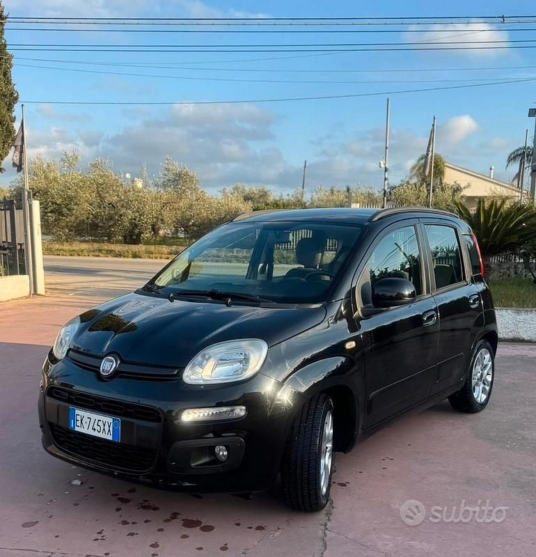 Usata Fiat Panda Lounge 70 CV (51 kW) 2012 Nero Utilitaria