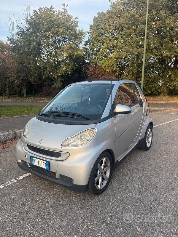 Grigio Usata 2009 Smart ForTwo Cabrio Cabrio | 5500 € (Buon prezzo) - Immagine 1/4