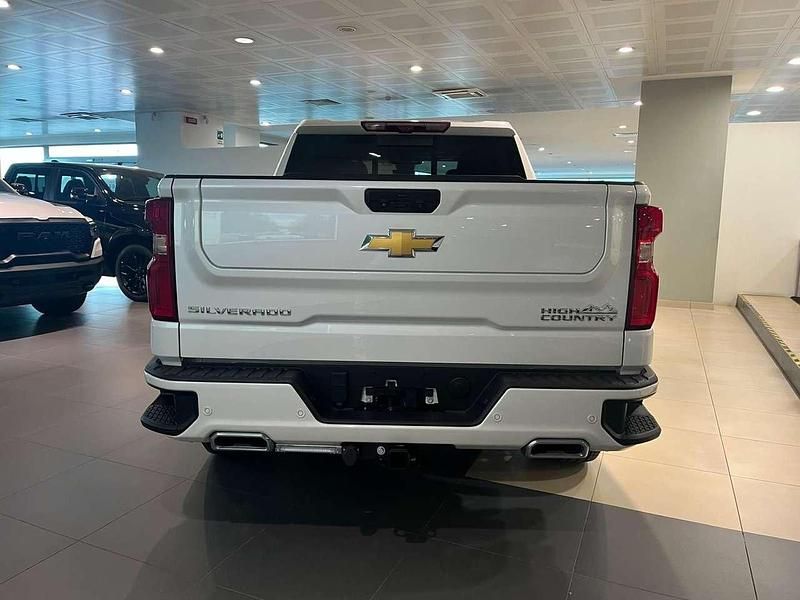 Nuova Chevrolet Silverado 420 CV (308 kW) 2025 Bianco SUV