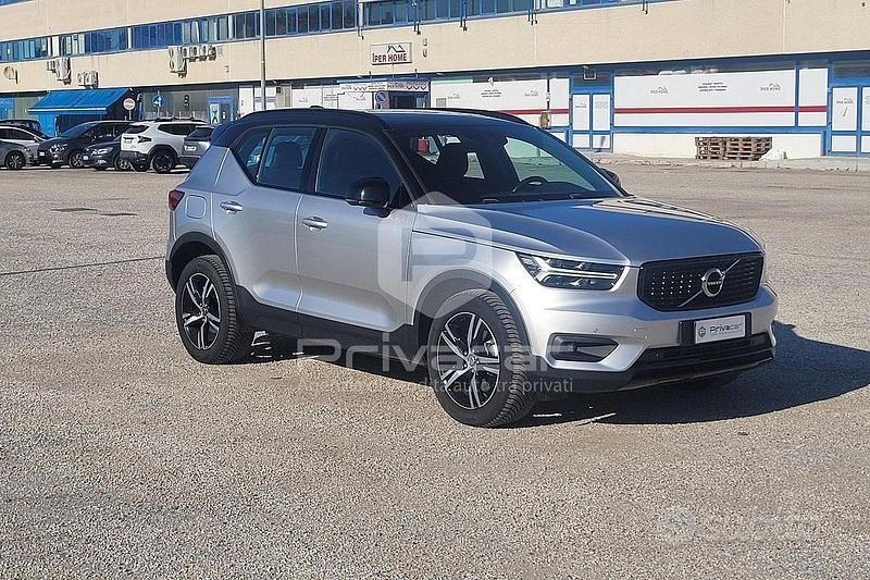 Usata Volvo XC40 R-Design 190 CV (139 kW) 2018 Grigio SUV