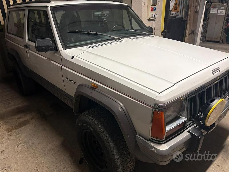Usata Jeep Cherokee 1993 Bianco SUV