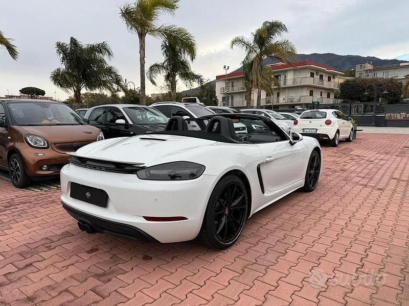 Usata Porsche 718 Boxster 300 CV (220 kW) 2020 Bianco Cabrio