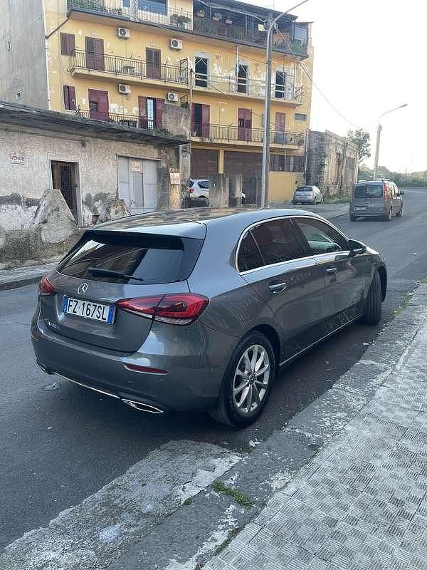 Usata Mercedes A180 Business 116 CV (85 kW) 2019 Berlina
