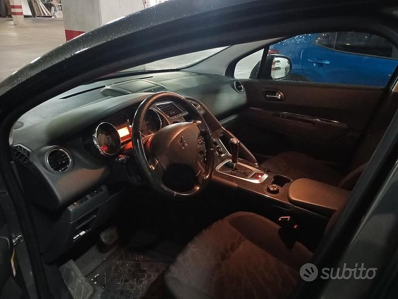 Usata Peugeot 3008 115 CV (84 kW) 2013 Grigio Berlina