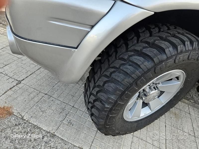 Usata Mitsubishi L200 115 CV (84 kW) 2006 Nero Pick-up