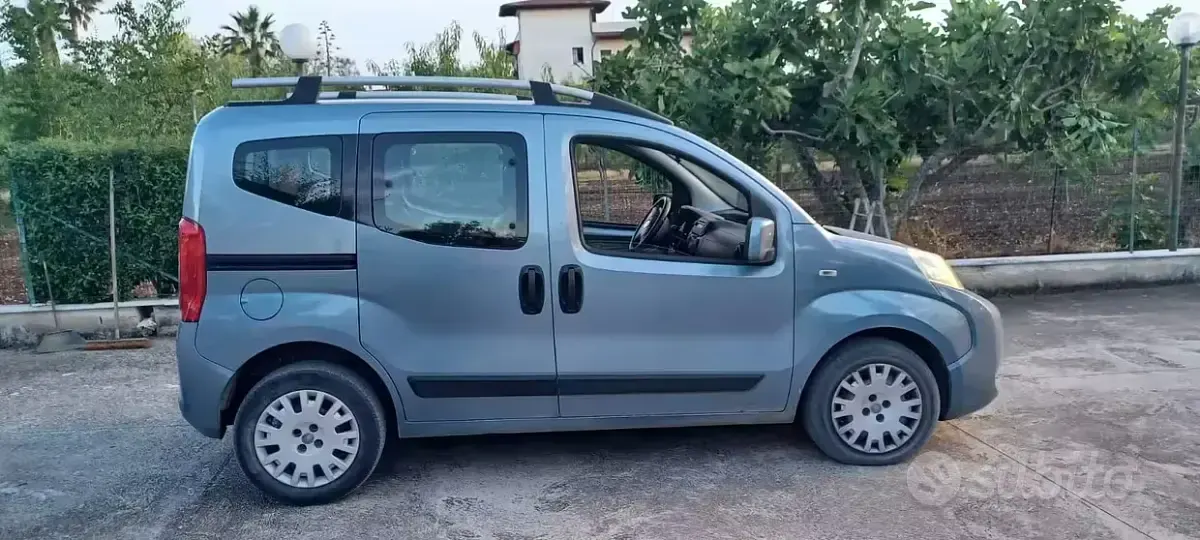 Usata Fiat Qubo Trekking 75 CV (55 kW) 2012 Bluazzurro Monovolume