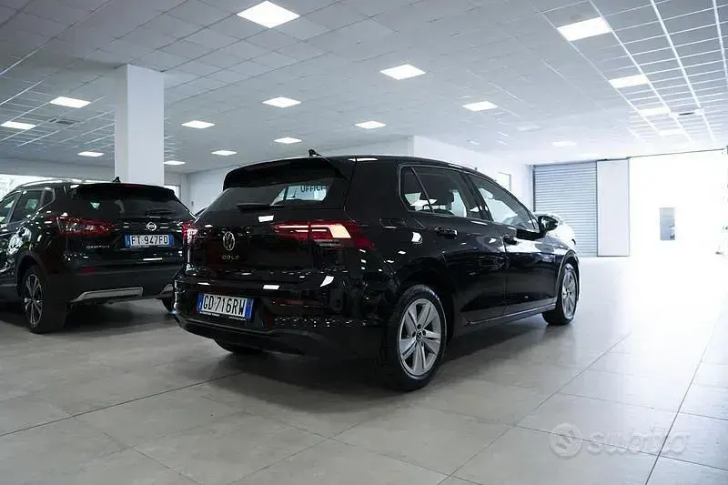Occasion VW Golf VII Life 116 ch (85 kW) 2021 Noir Citadine