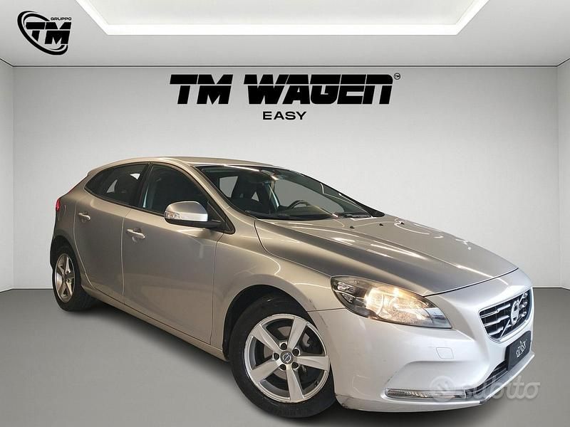 Brugt Volvo V40 Momentum 115 HK (84 kW) 2015 Beige Sedan