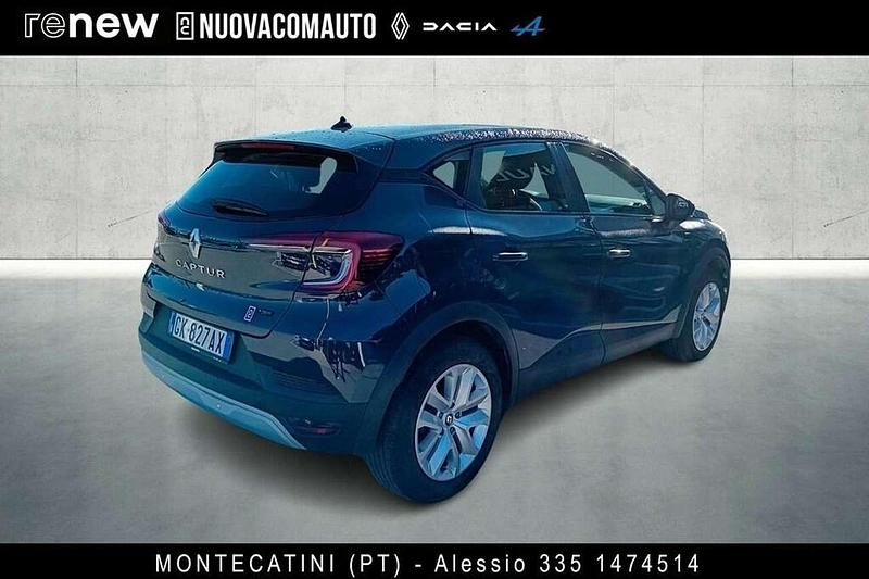 Usata Renault Captur Equilibre 145 CV (106 kW) 2022 Blu marine SUV