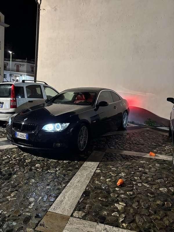 Begagnad BMW 330 231 HK (169 kW) 2007 Sportkupé