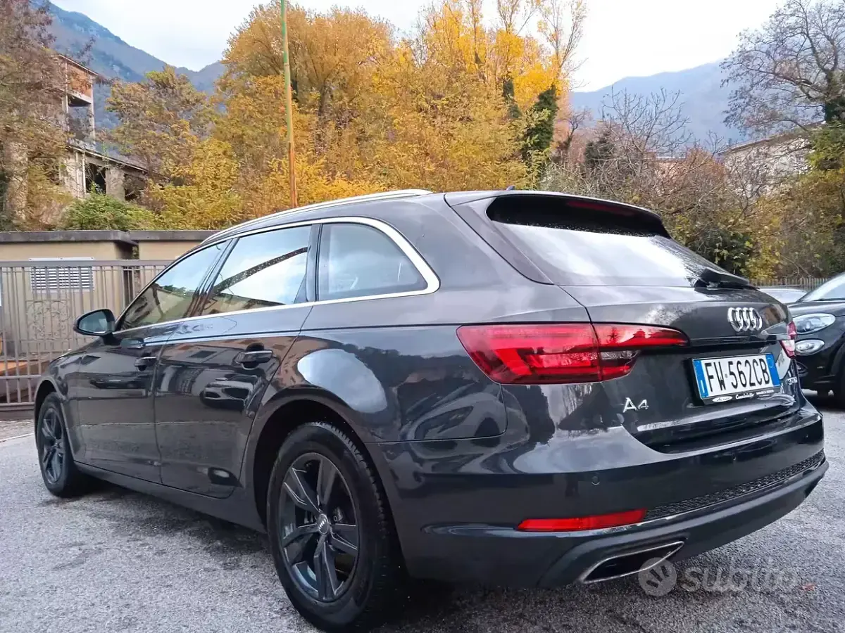 Usata Audi A4 Design 122 CV (89 kW) 2019 Grigio Station wagon