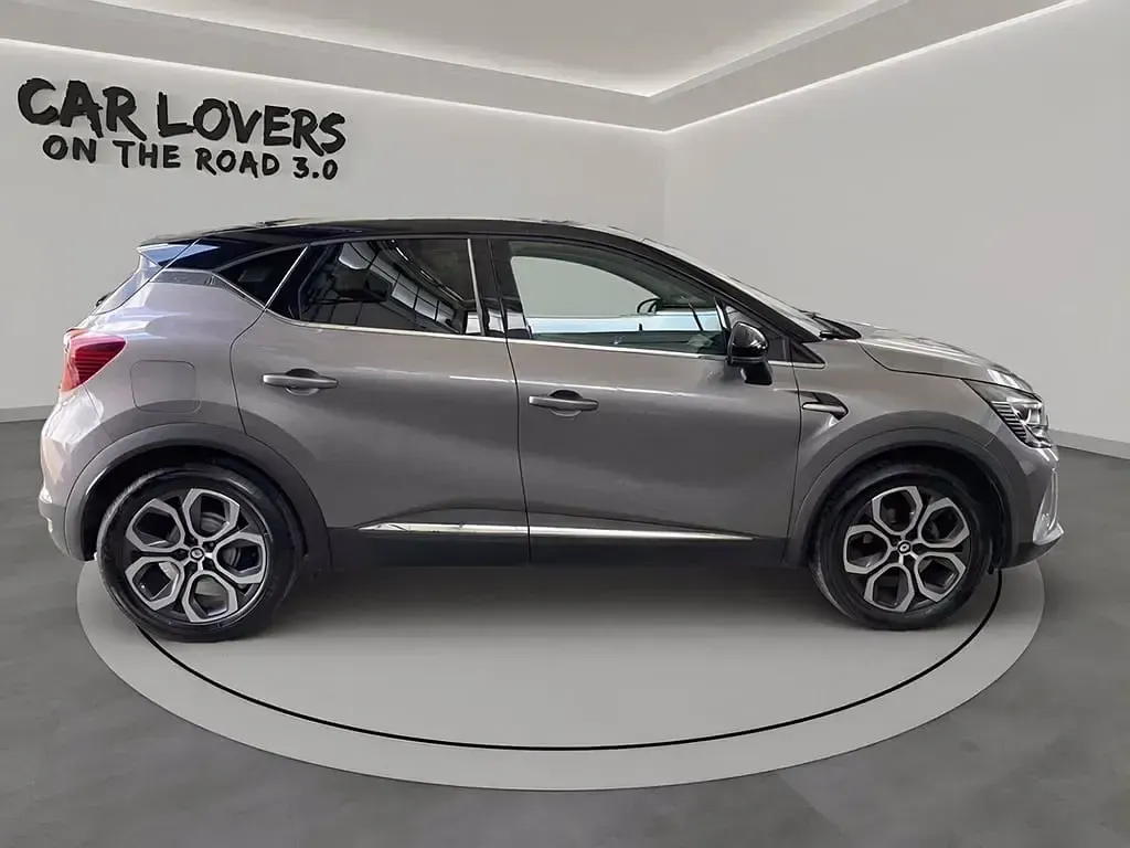 Usata Renault Captur Techno 101 CV (74 kW) 2023 Xnk be style milano (grigio SUV