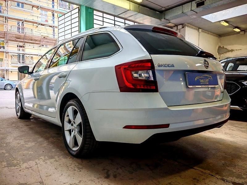 Usata Skoda Octavia G-TEC Style 131 CV (96 kW) 2019 Bianco Station wagon