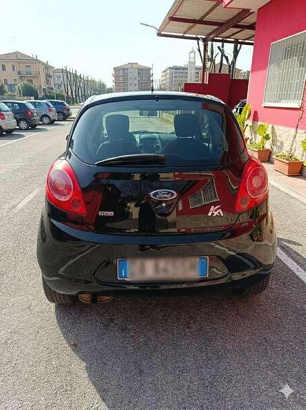 Usata Ford Ka Collection 75 CV (55 kW) 2008 Nero Utilitaria