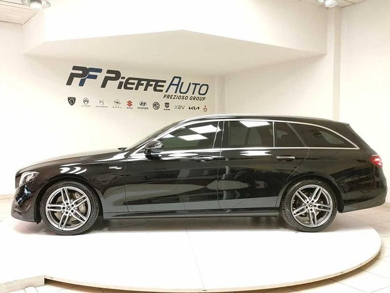 Usata Mercedes E220 Premium 194 CV (142 kW) 2019 Nero Station wagon