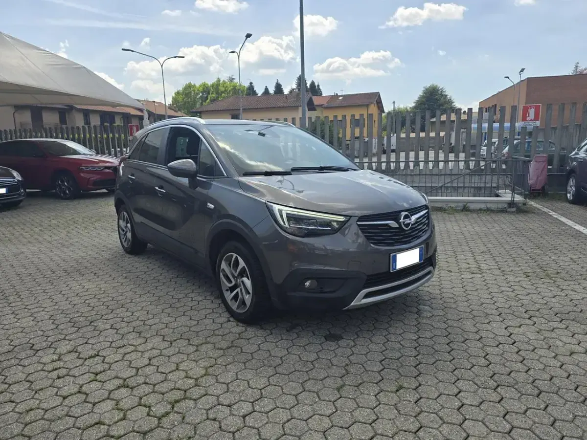 Usata Opel Crossland X Ultimate 120 CV (88 kW) 2020 Grigio scuro SUV