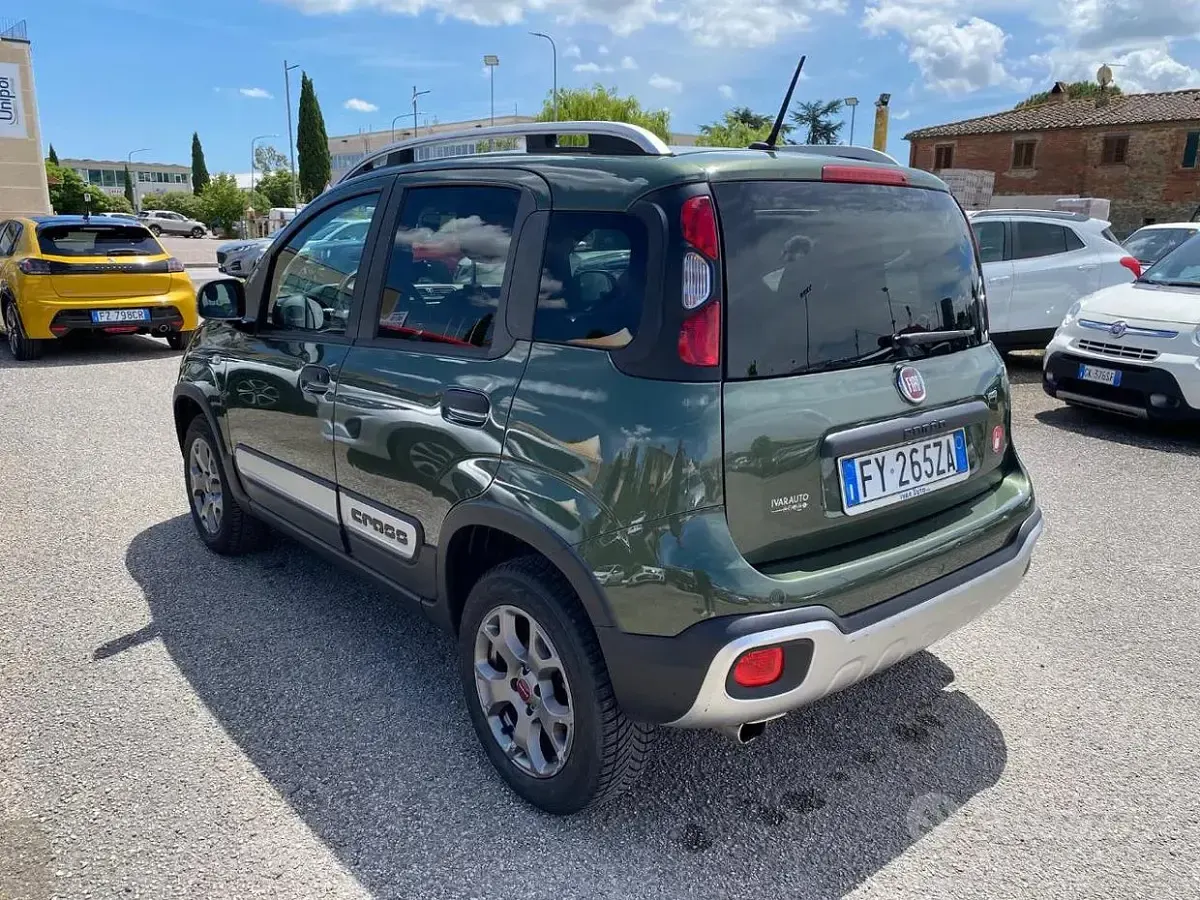 Usata Fiat Panda Cross Cross 84 CV (61 kW) 2020 Verde Utilitaria