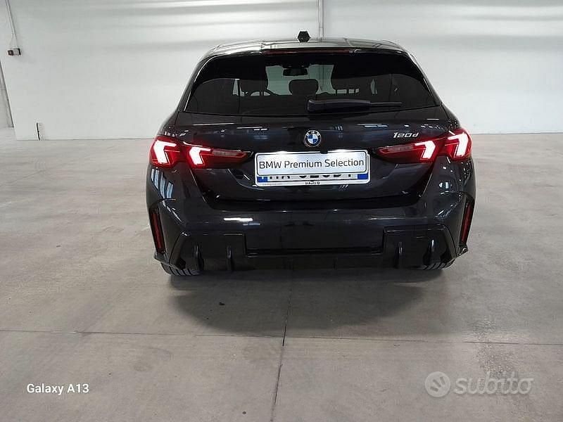 Usata BMW 120 Performance 163 CV (119 kW) 2025 Grigio Utilitaria