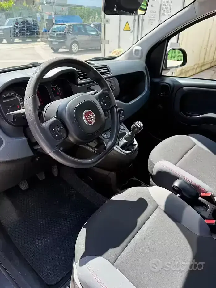 Usata Fiat Panda 4x4 95 CV (69 kW) 2017 Grigio Utilitaria
