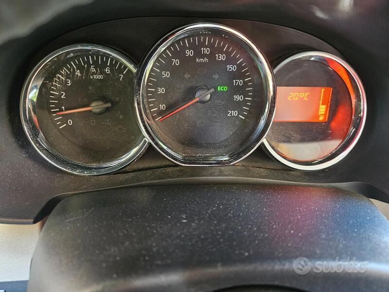 Usata Dacia Lodgy Lauréate 102 CV (75 kW) 2017 Blu/azzurro Monovolume