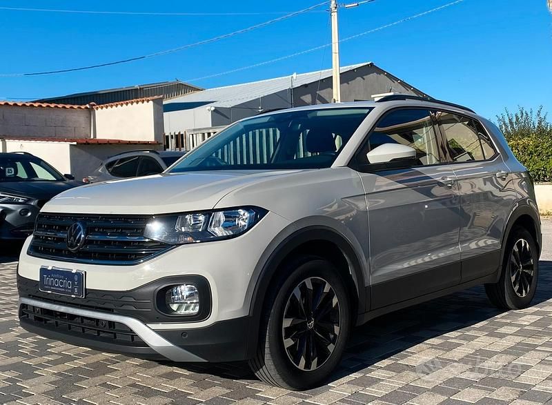 Beige Usata 2022 VW T-Cross Style SUV | 17.900 € (Buon prezzo) - Immagine 1/4