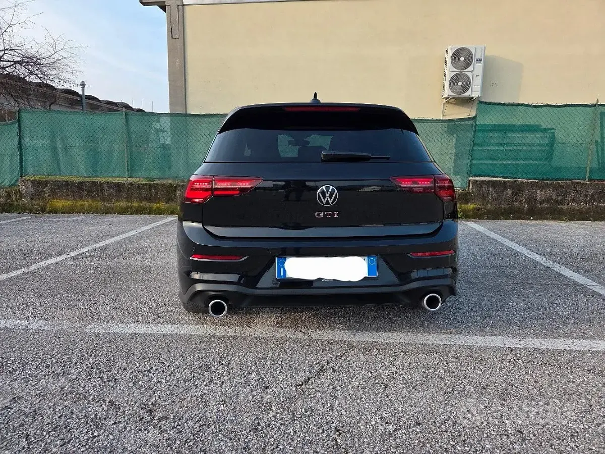 Usata VW Golf VIII GTI 245 CV (180 kW) 2021 Nero Berlina