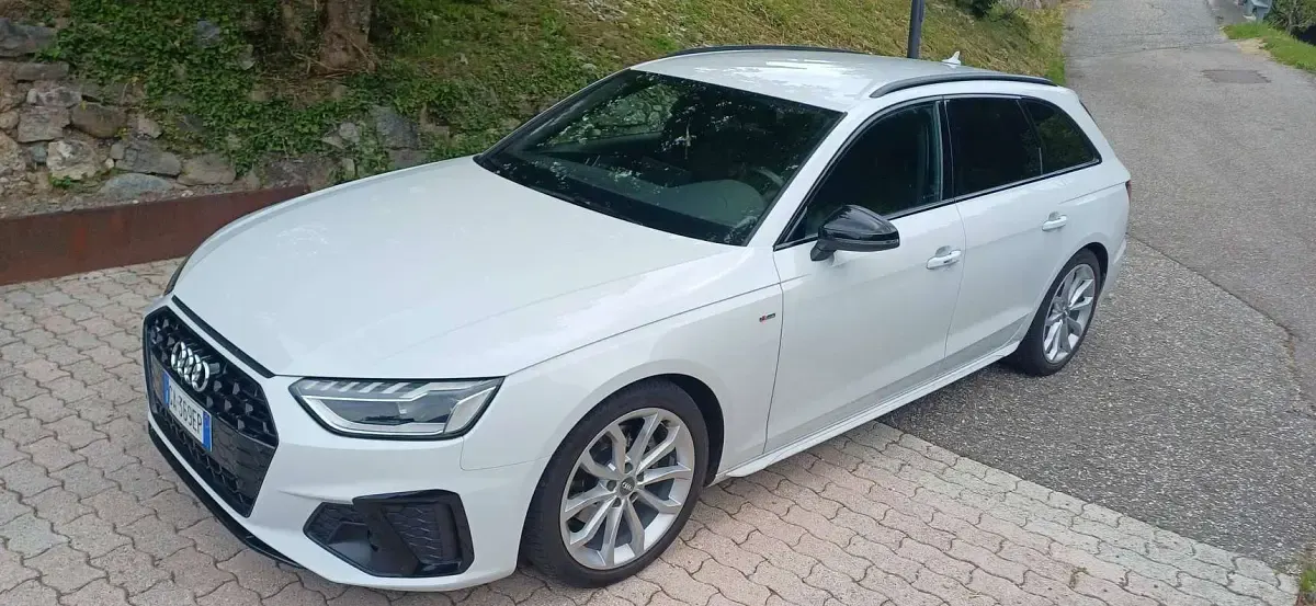 Usata Audi A4 S-Line 150 CV (110 kW) 2020 Bianco Station wagon