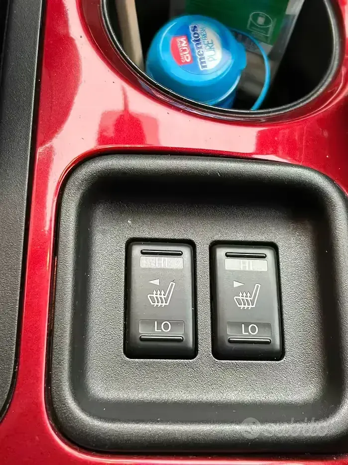 Usata Nissan Juke Tekna 117 CV (86 kW) 2013 Rosso SUV
