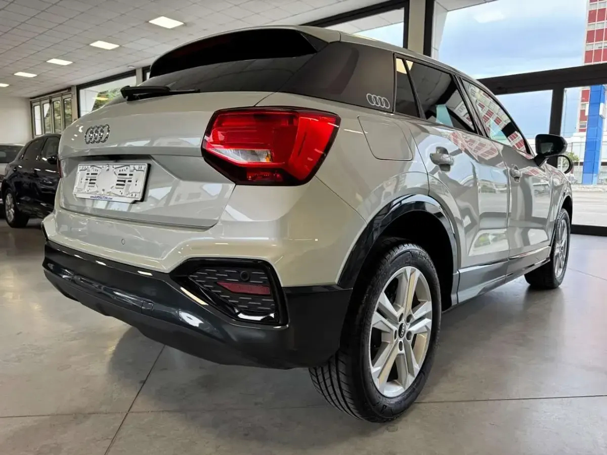 Usata Audi Q2 Advanced Plus 116 CV (85 kW) 2025 Argento cavo metallizzato SUV