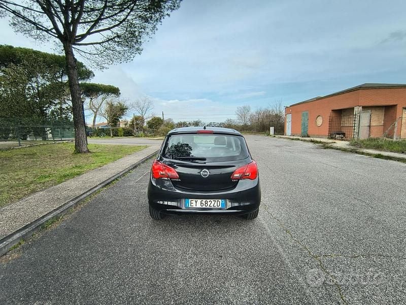 Usata Opel Corsa 75 CV (55 kW) 2015 Nero Utilitaria