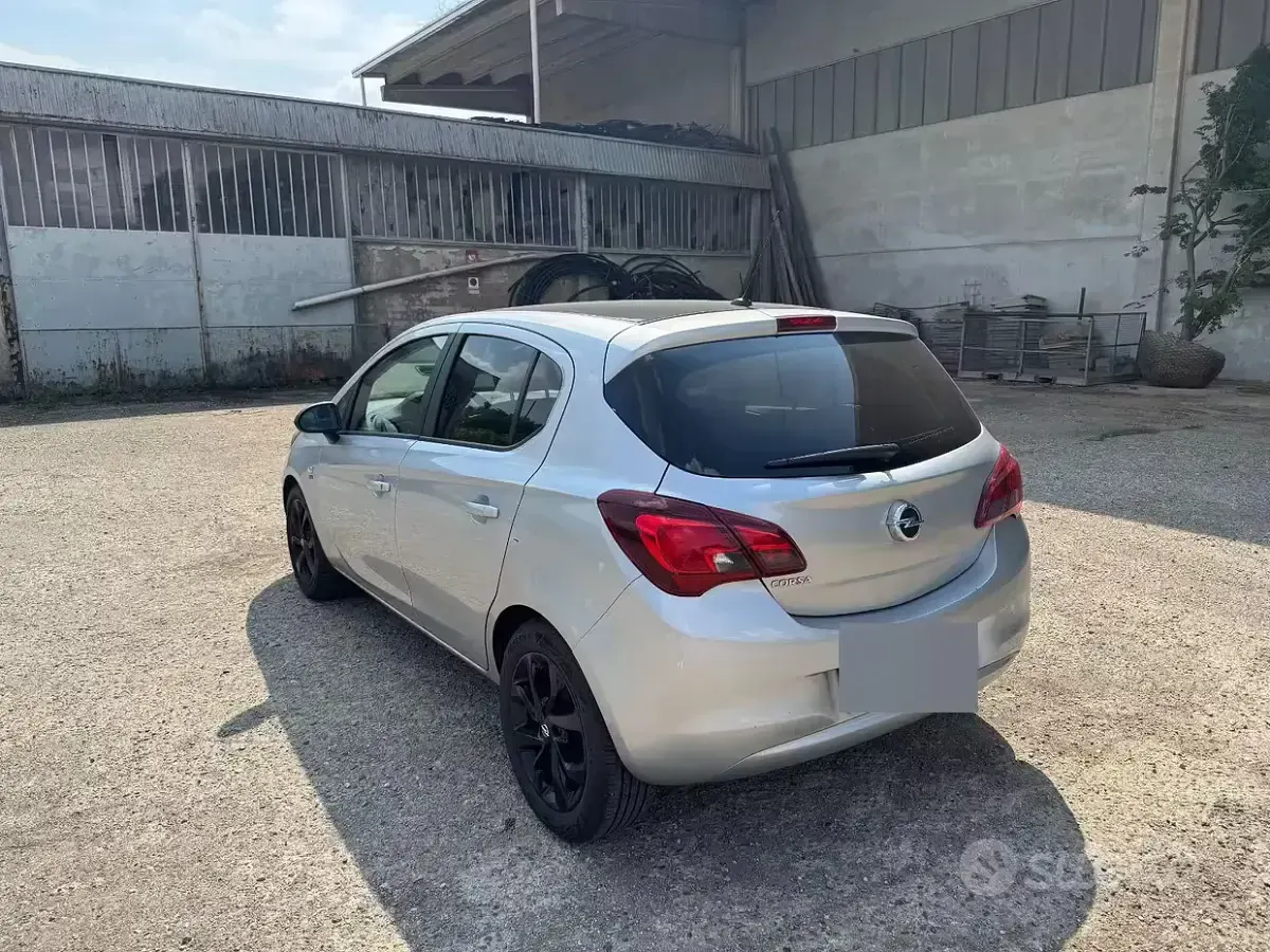 Usata Opel Corsa 90 CV (66 kW) 2019 Grigio Utilitaria
