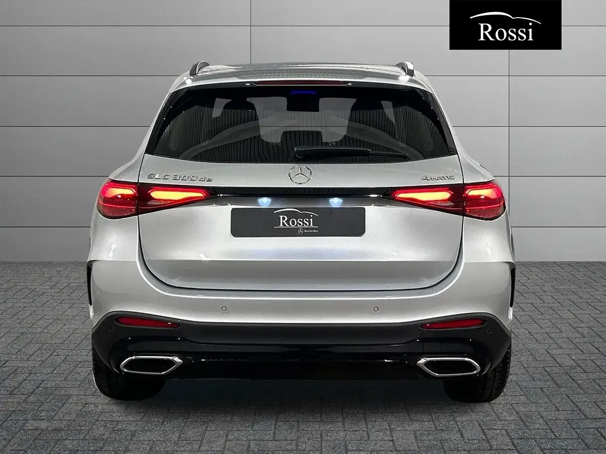 Ny Mercedes GLC300 197 HK (144 kW) 2025 Sort