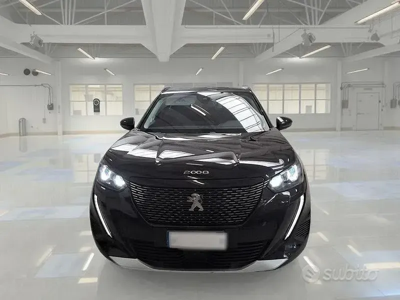 Usata Peugeot 2008 Allure 131 CV (96 kW) 2022 Nero SUV