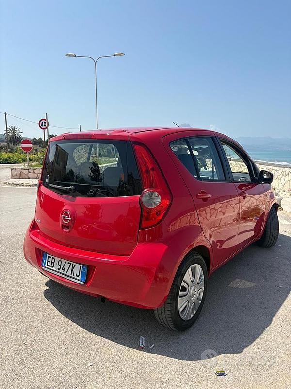 Usata Opel Agila 86 CV (63 kW) 2010 Rosso Utilitaria