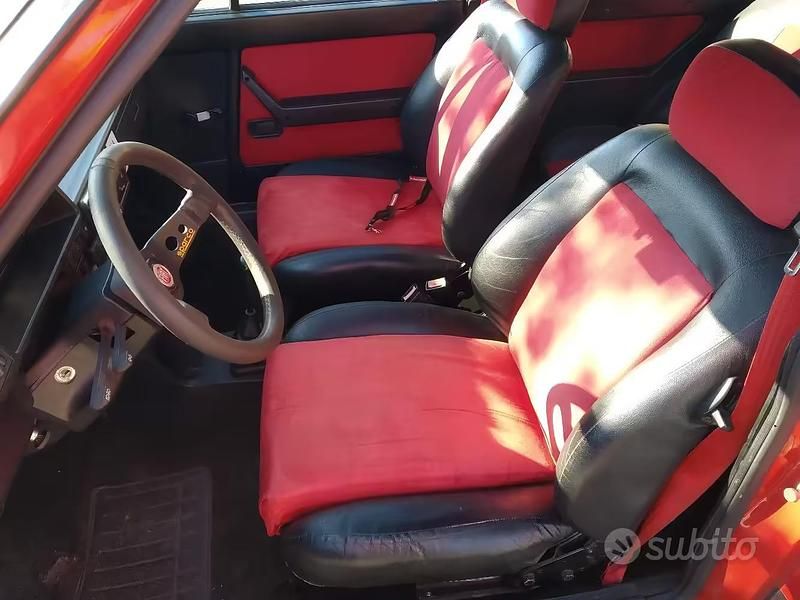 Usata Fiat Ritmo 130 CV (95 kW) 1982 Rosso Utilitaria