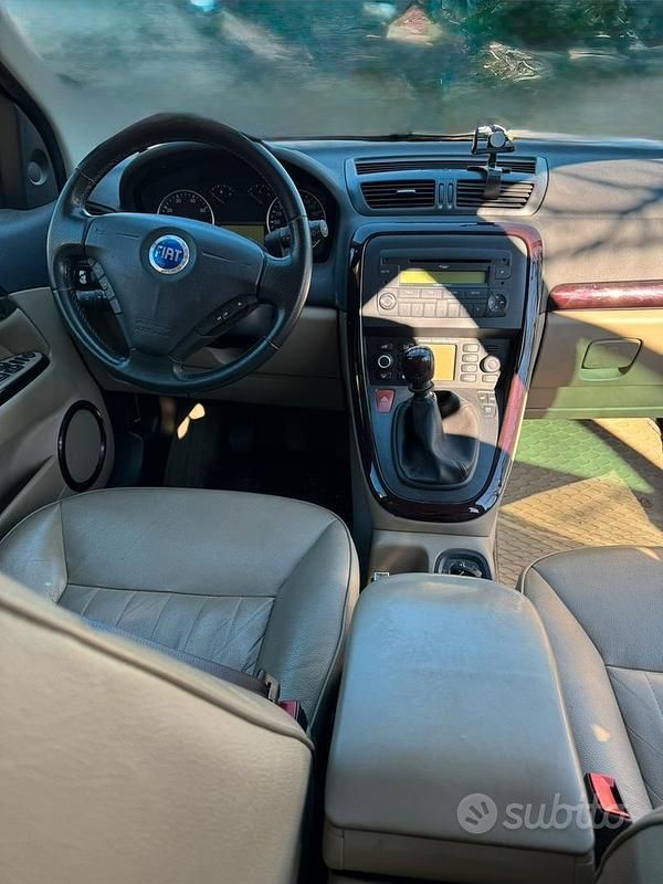 Usata Fiat Croma Emotion 150 CV (110 kW) 2007 Nero Berlina