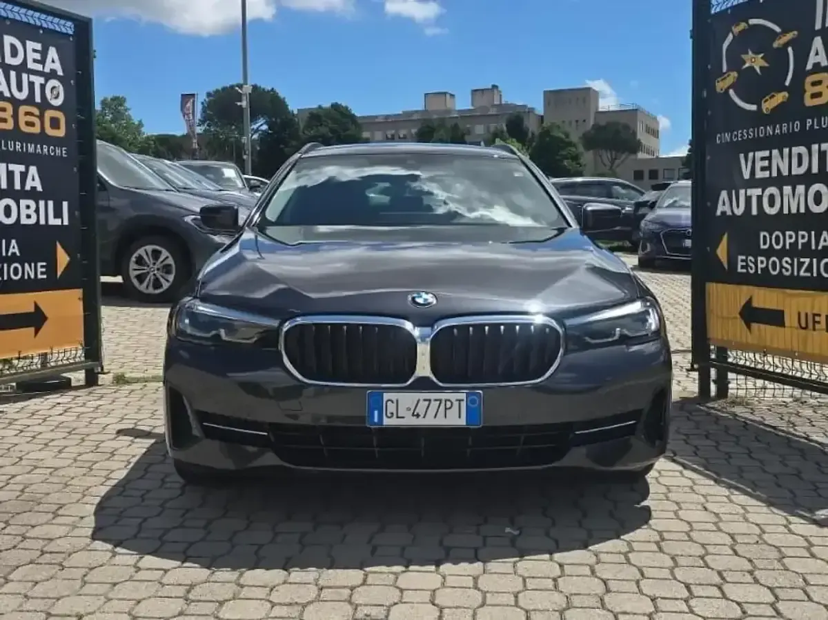 Usata BMW 520 190 CV (139 kW) 2022 Grigio Berlina