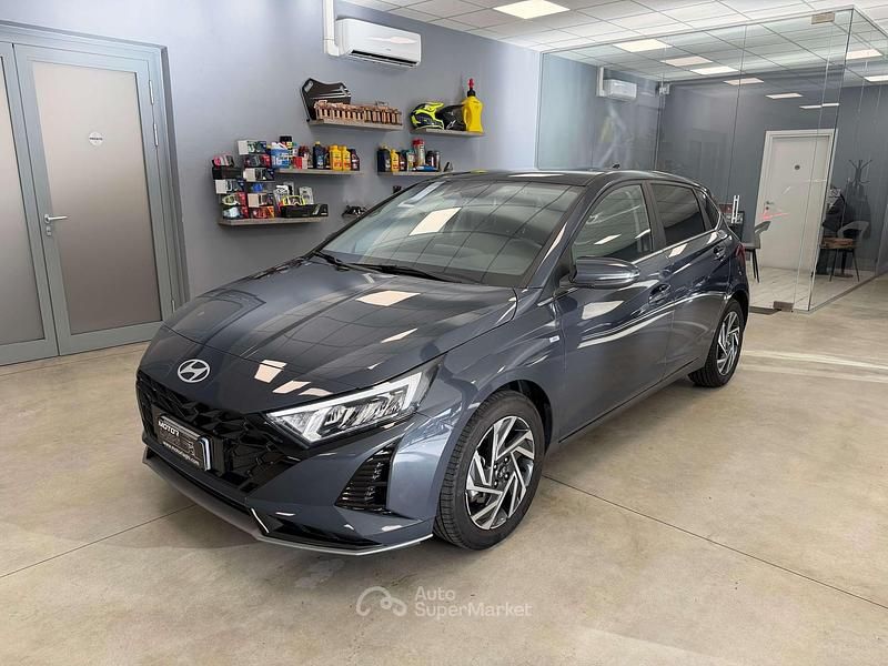 Grigio Usata 2024 Hyundai i20 Prime Due volumi | 18.900 € (Buon prezzo) - Immagine 1/4